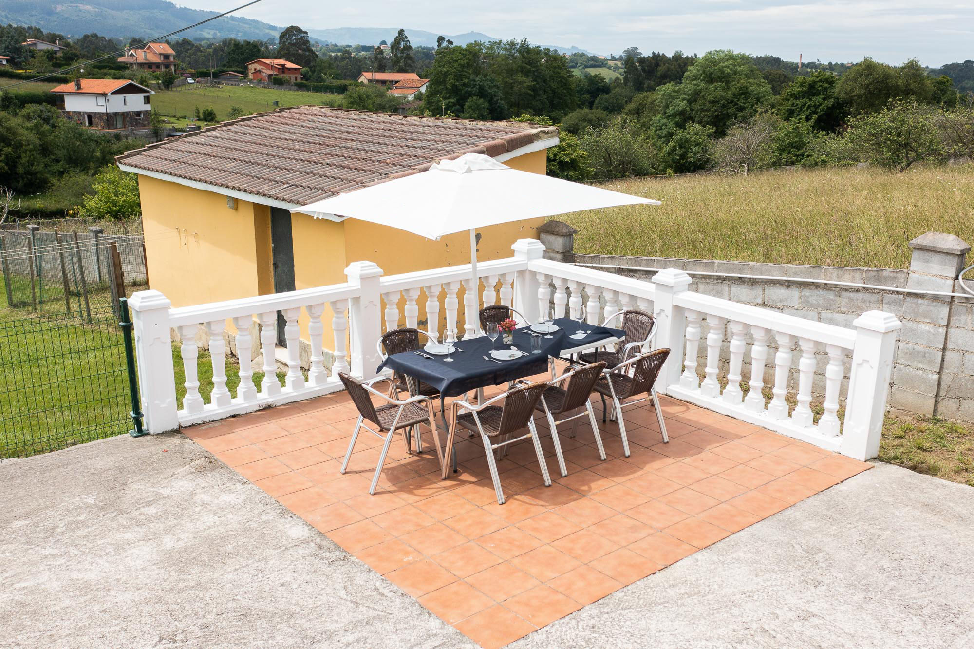 Mirador de Quintueles patio terraza